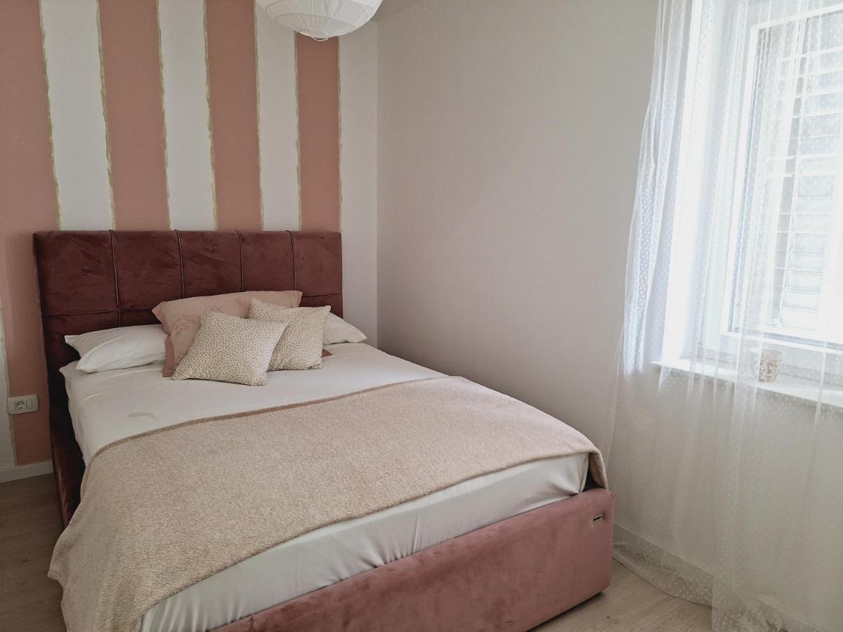 شقة Apartman Maja **** شيبينيك المظهر الخارجي الصورة