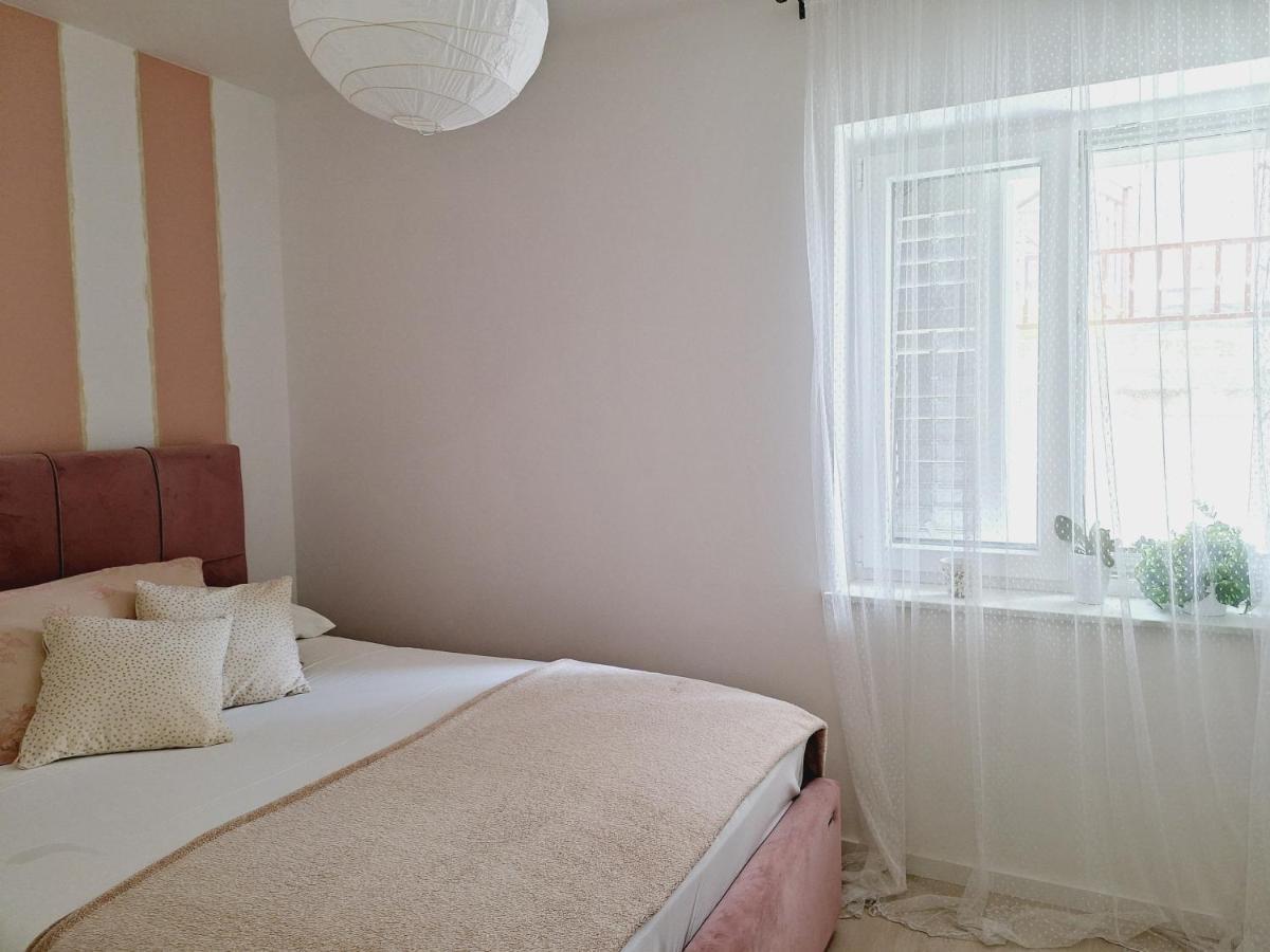 شقة Apartman Maja **** شيبينيك المظهر الخارجي الصورة